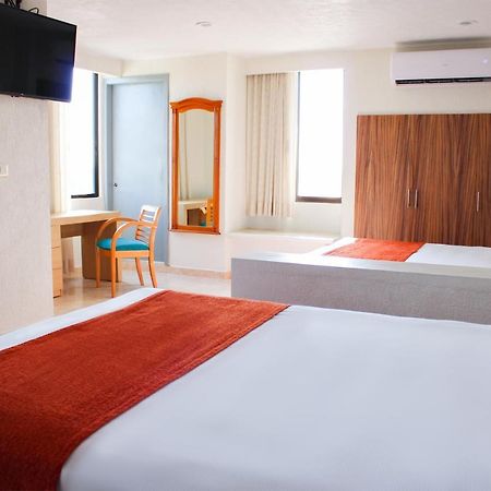 Hotel & Suites Real Del Lago Villahermosa Ngoại thất bức ảnh