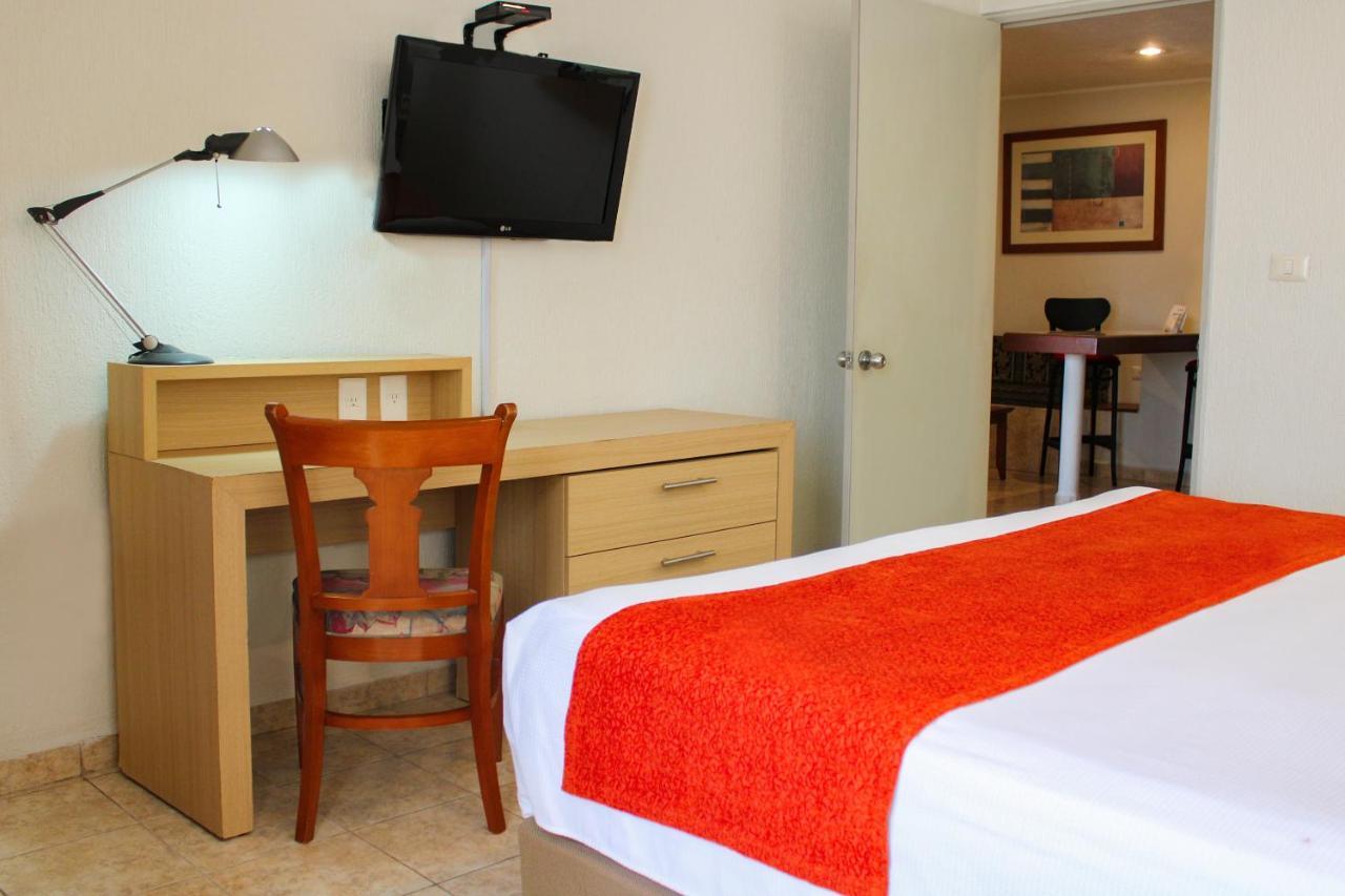 Hotel & Suites Real Del Lago Villahermosa Ngoại thất bức ảnh
