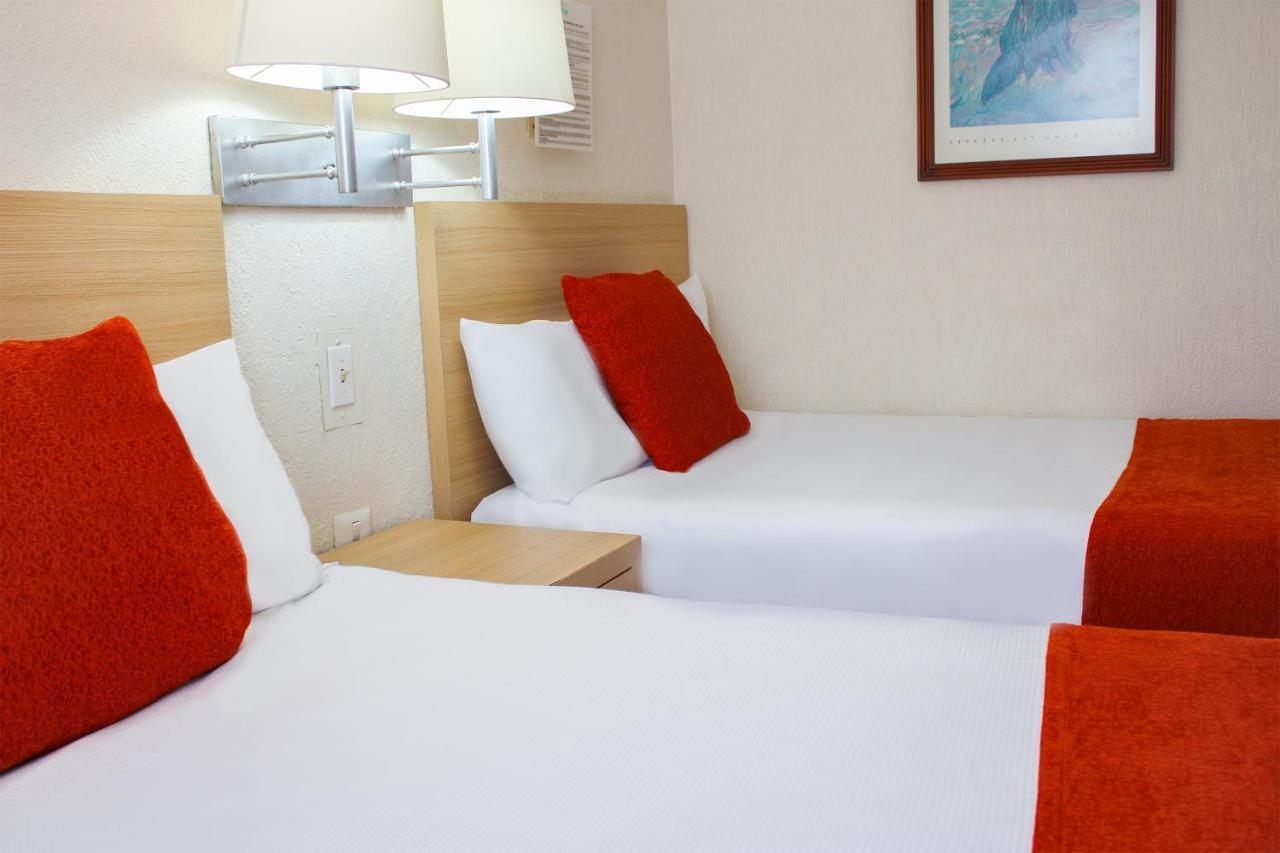 Hotel & Suites Real Del Lago Villahermosa Ngoại thất bức ảnh