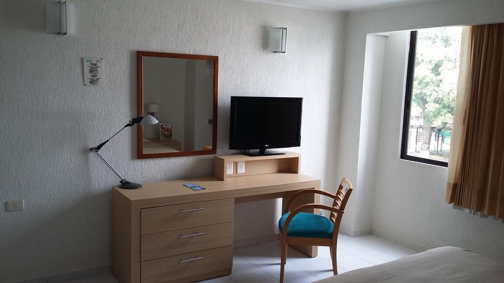 Hotel & Suites Real Del Lago Villahermosa Ngoại thất bức ảnh