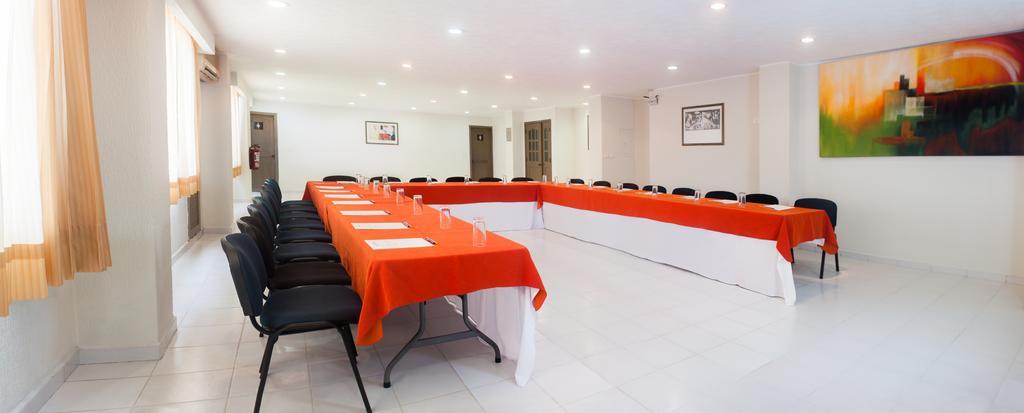 Hotel & Suites Real Del Lago Villahermosa Ngoại thất bức ảnh