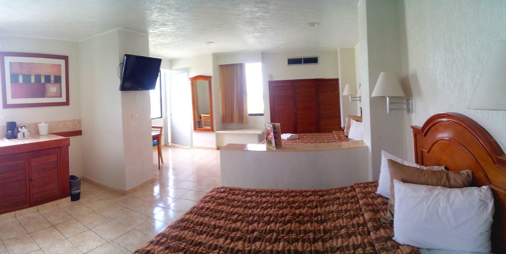 Hotel & Suites Real Del Lago Villahermosa Ngoại thất bức ảnh