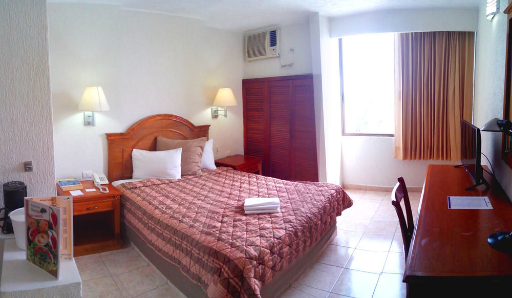 Hotel & Suites Real Del Lago Villahermosa Ngoại thất bức ảnh