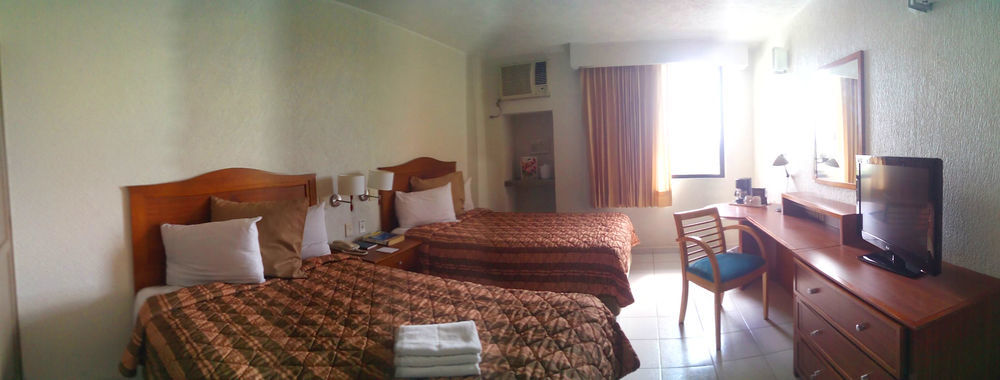 Hotel & Suites Real Del Lago Villahermosa Ngoại thất bức ảnh