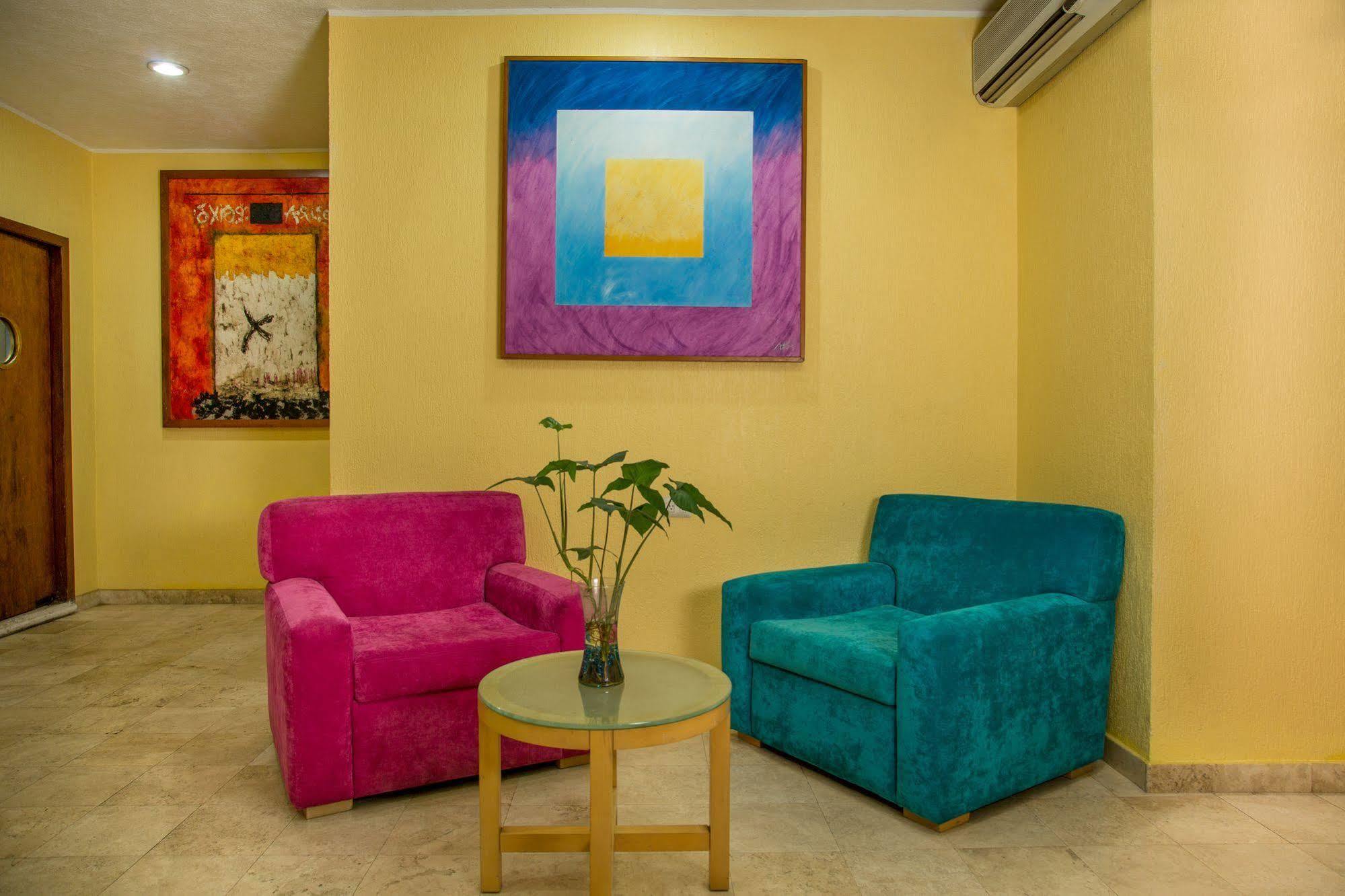 Hotel & Suites Real Del Lago Villahermosa Ngoại thất bức ảnh